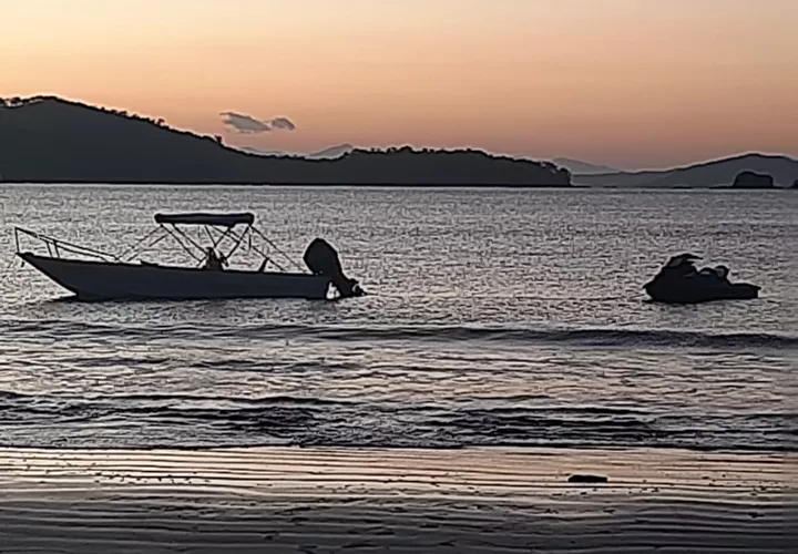 Una fuente de la comunidad indicó que la mayoría de los niños desde muy pequeños acompañan a sus padres o familiares a realizar las tareas de pesca.